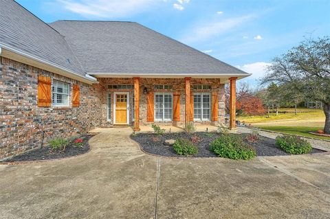 A home in Lake Kiowa