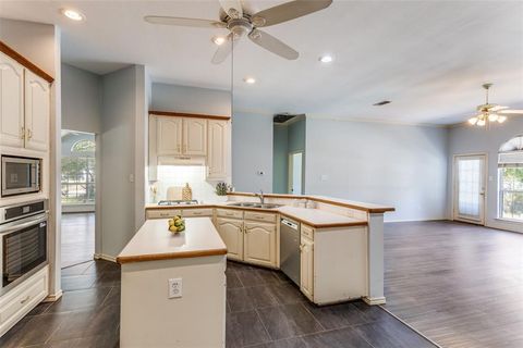 Tiny photo for 5205 Cedar River Trail, Fort Worth, TX 76137 (MLS # 21100283)