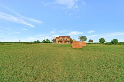 1810 Longbranch Road Waxahachie TX 76065