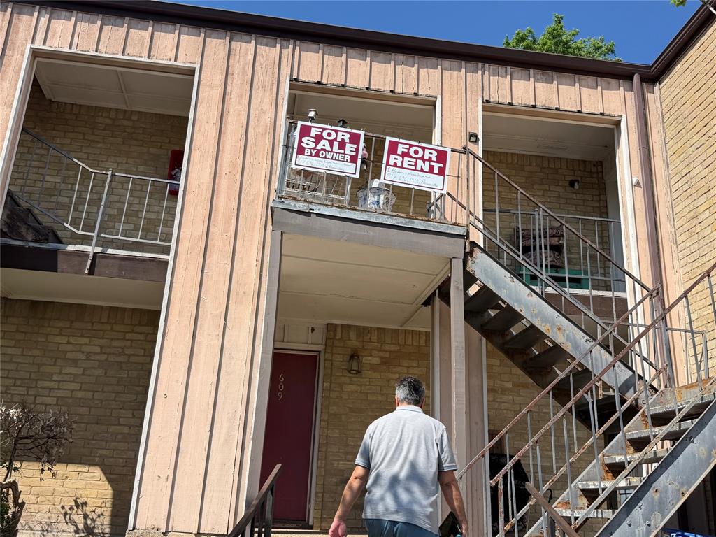 Spanish Gardens Condo - Residential