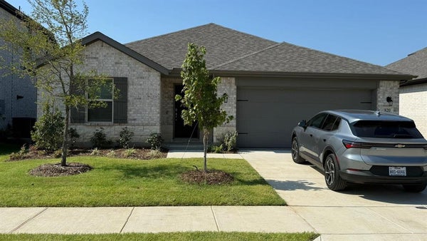820 JACQUELYN DR, LITTLE ELM, TX 75068 - Image 01c150fd37dbbbf283bbd568bbbdf737/2909611262