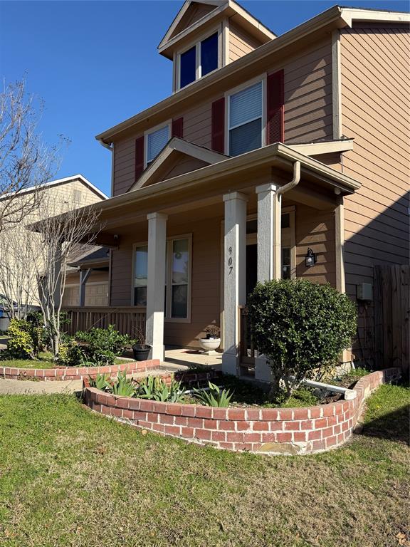 907 Carlton Road