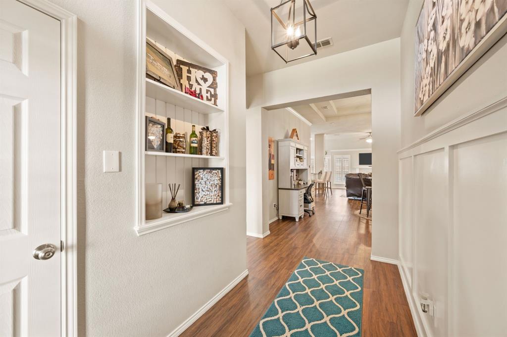 Oakwood Estates Lewisville - Residential