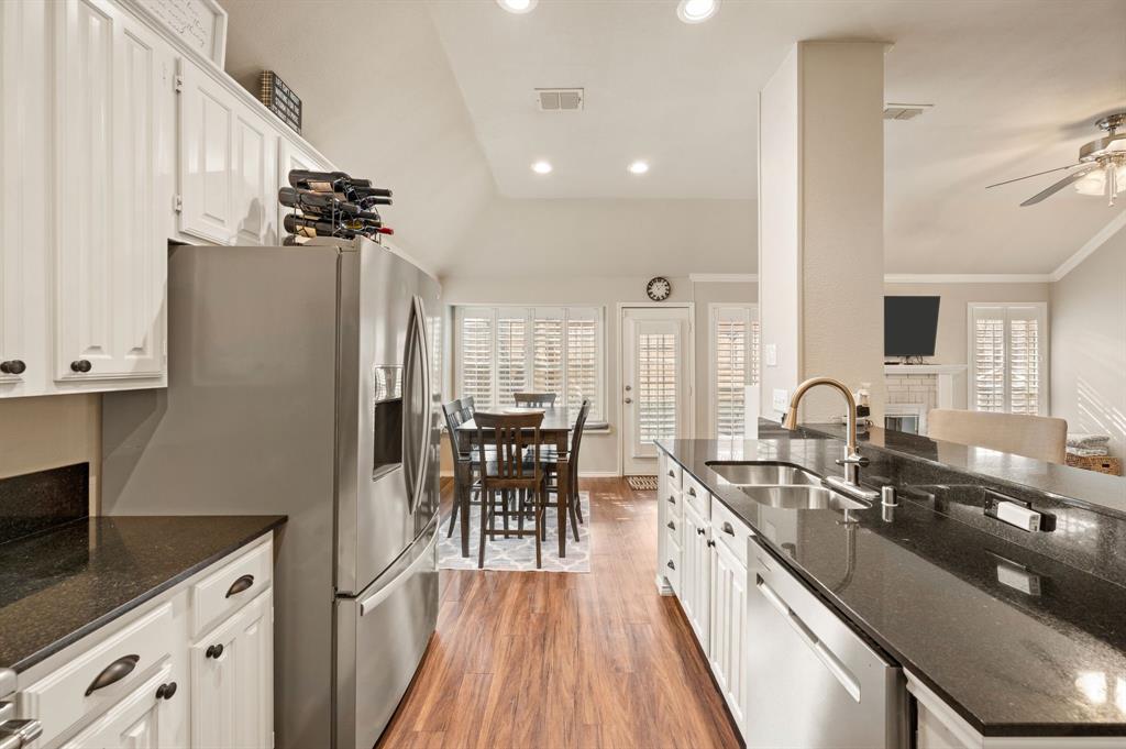 Oakwood Estates Lewisville - Residential