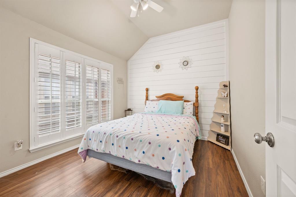 Oakwood Estates Lewisville - Residential