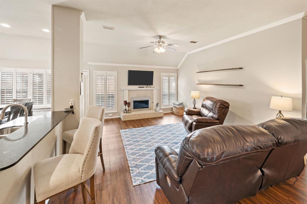 Oakwood Estates Lewisville - Residential