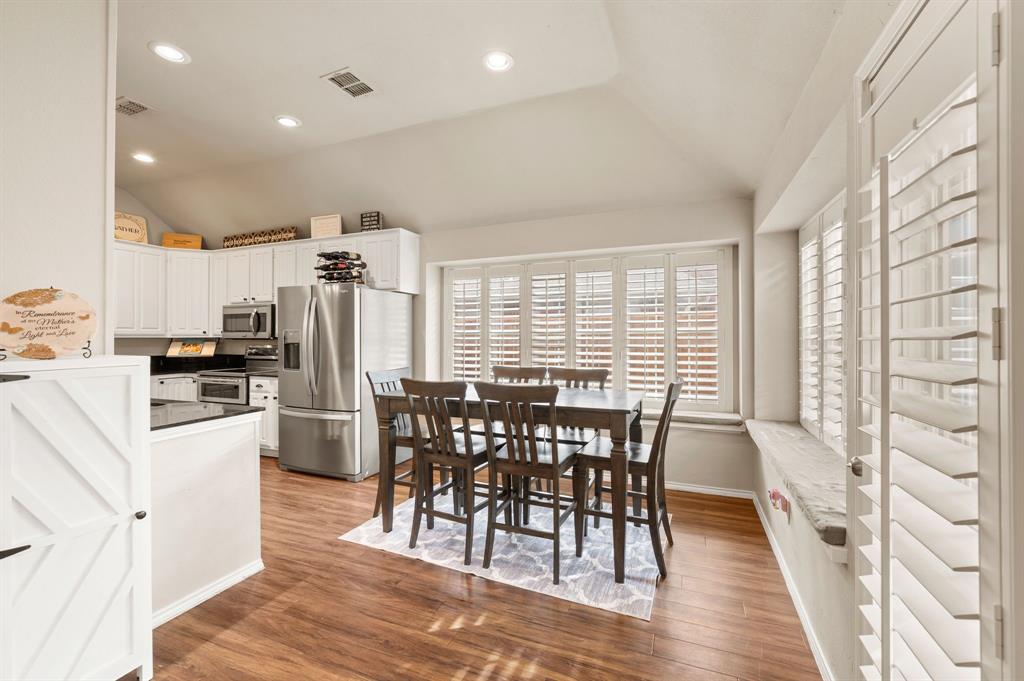 Oakwood Estates Lewisville - Residential