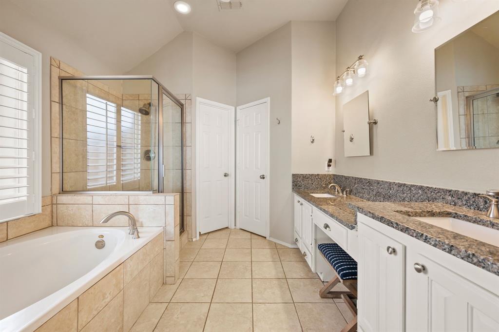 Oakwood Estates Lewisville - Residential