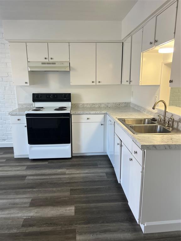 Mountain Creek Twnhs - Residential Lease