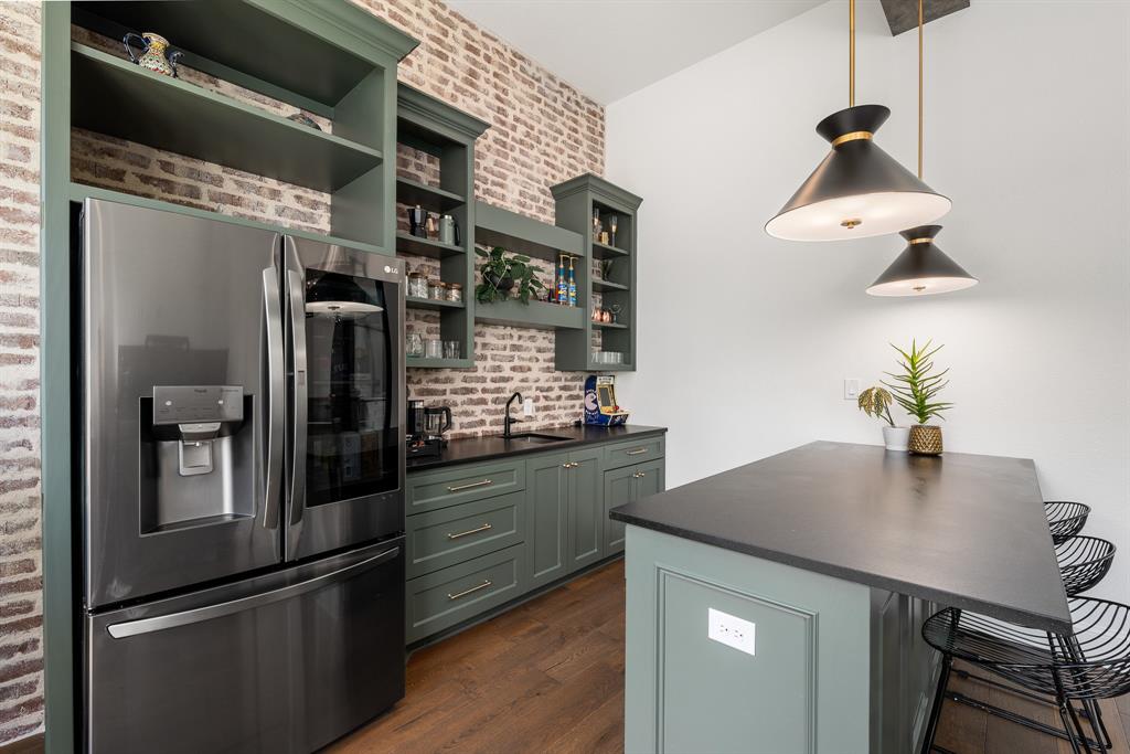 Dees Nalcisso - Residential