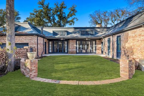 Tiny photo for 1 Willowood Street, Highland Park, TX 75205 (MLS # 21124967)