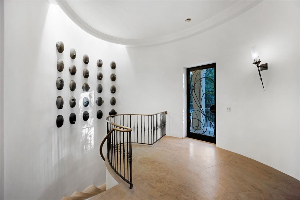 3901 Turtle Creek Boulevard 7