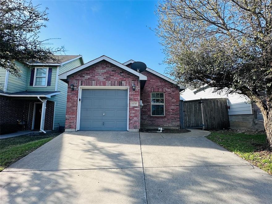 Prime Fort Worth location meets modern comfort! This well-designed 3-bedroom, 2-bath home offers 1,084 sq ft of thoughtful living space built in 2011. Picture your morning routine flowing seamlessly from the open kitchen to the bright living areas, then step outside to enjoy your private outdoor space. The split-bedroom layout provides privacy, while the attached garage adds everyday convenience. Located with easy access to major roads and just minutes from popular shopping and dining destinations, you'll love how effortlessly this home connects you to everything Fort Worth offers. Modern living with unbeatable accessibility.