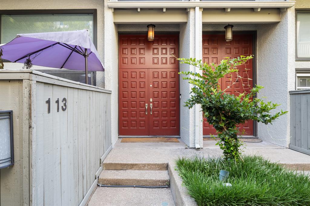4310 Bowser Avenue 113