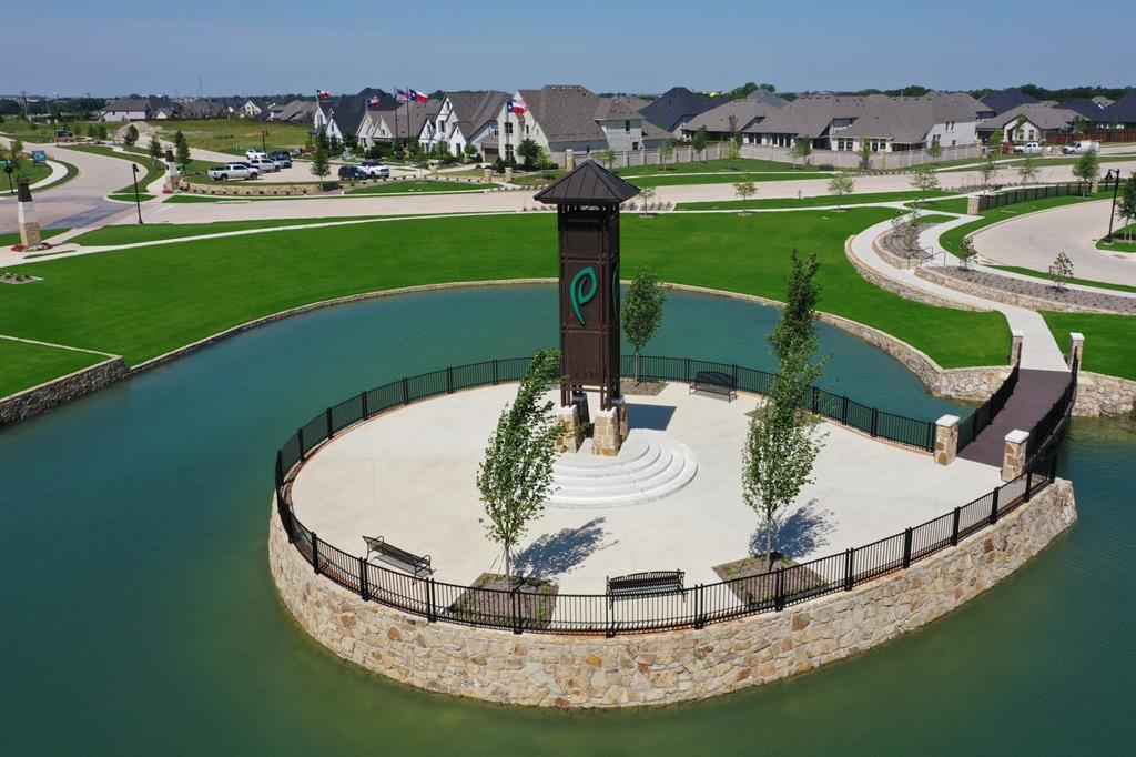 1904 Forest Park Way