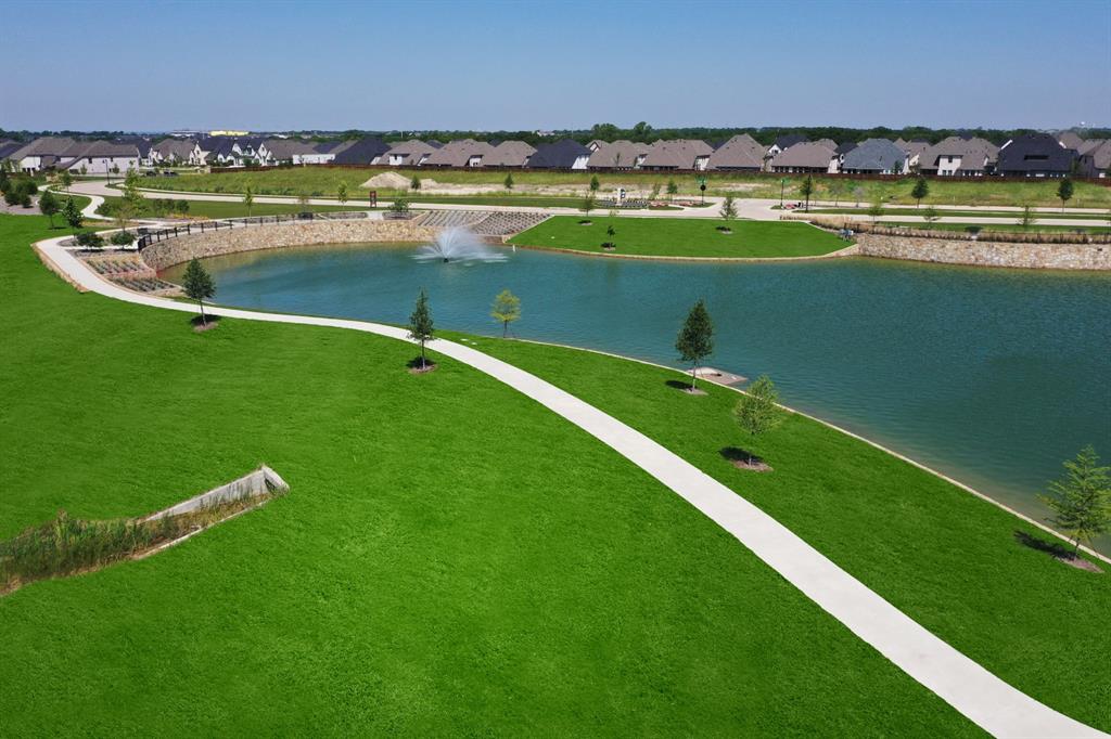 1904 Forest Park Way