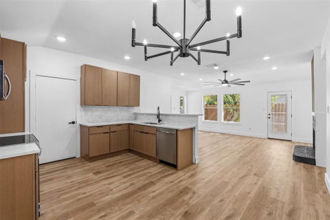 Tiny photo for 10232 Blackjack Oaks Drive, Dallas, TX 75227 (MLS # 21397113)