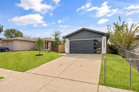 Tiny photo for 10232 Blackjack Oaks Drive, Dallas, TX 75227 (MLS # 21397113)