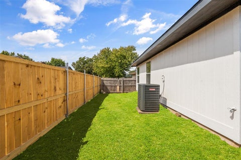 Tiny photo for 10232 Blackjack Oaks Drive, Dallas, TX 75227 (MLS # 21397113)