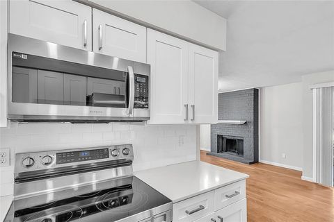 Photo of 5906 Marvin Loving Drive #106, Garland, TX 75043 (MLS # 21097220) Photo of 5906 Marvin Loving Drive #106, Garland, TX 75043 (MLS # 21097220)