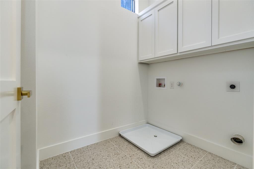 Dallas Land & Loan 03 - Residential