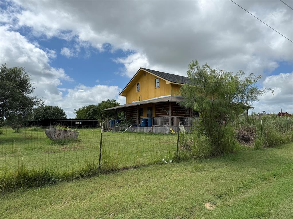 8020 Prairie Hill