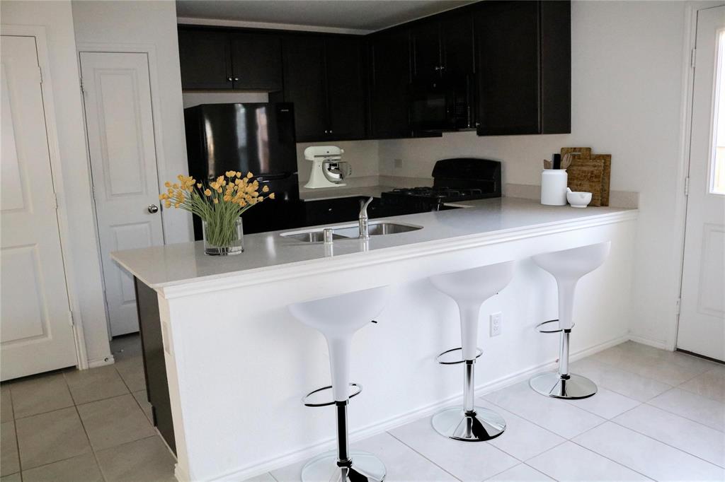 LINDEN HILLS - Residential Lease