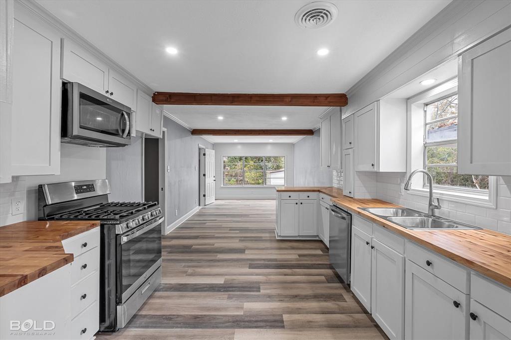 Shreveport, Louisiana 71108, United States, 3 Bedrooms Bedrooms, ,3 BathroomsBathrooms,Residential,Active,247695