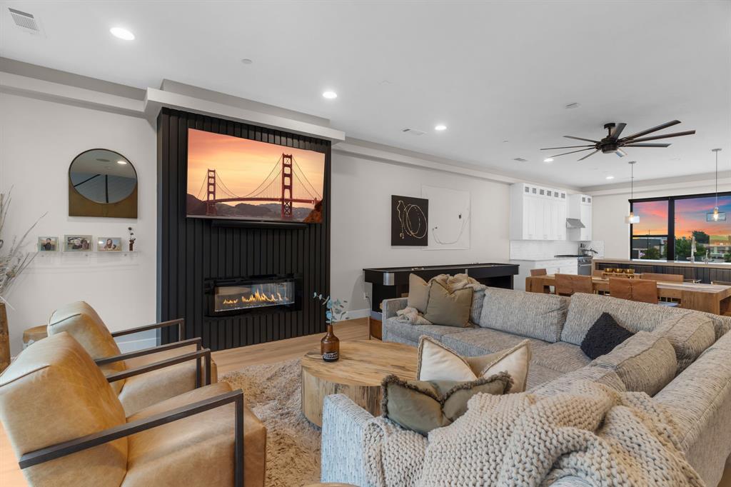 Westport Lakeview Villas - Residential