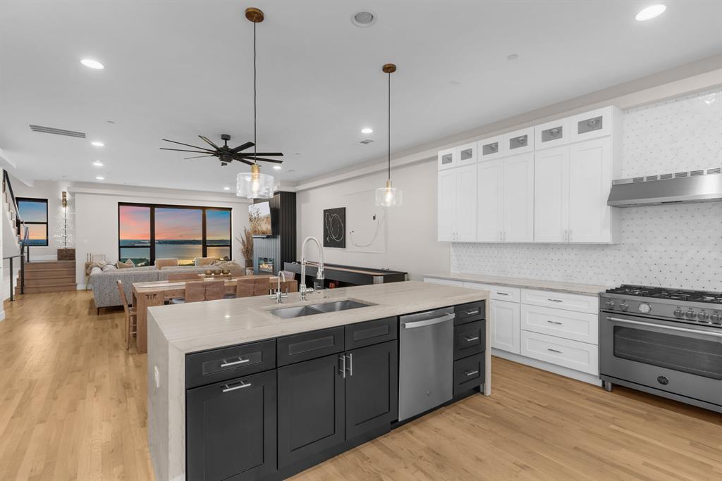 Westport Lakeview Villas - Residential