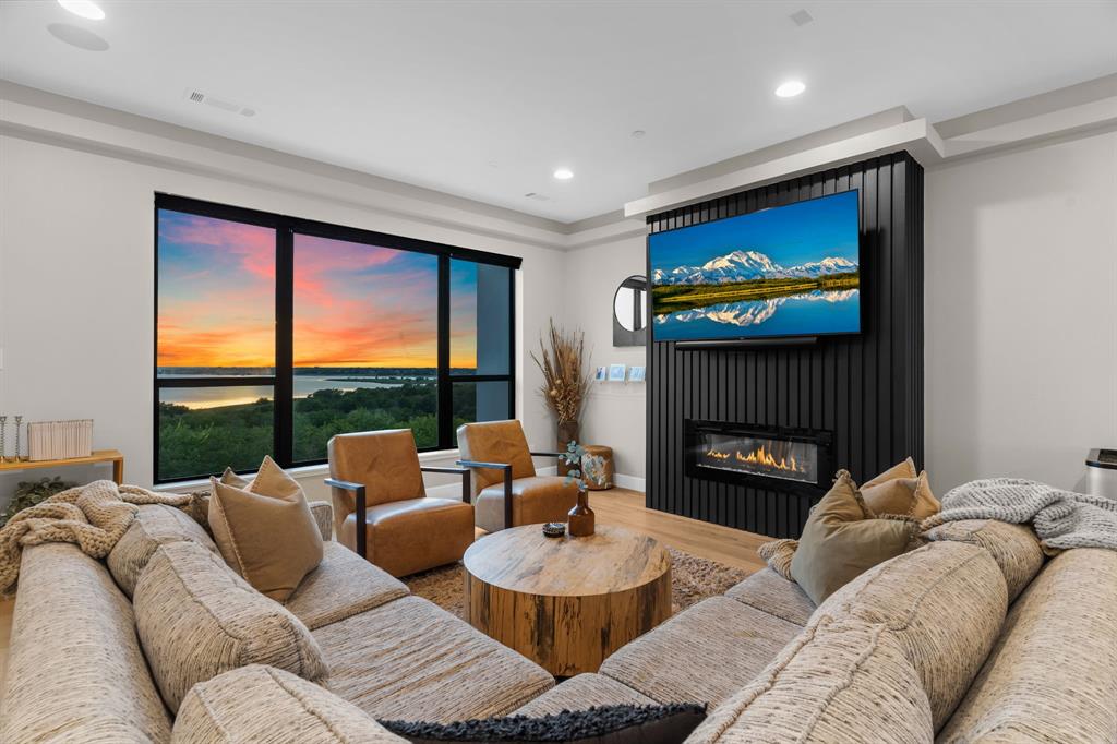 Westport Lakeview Villas - Residential