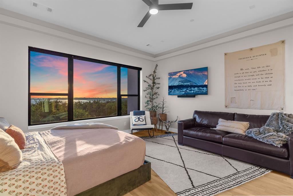 Westport Lakeview Villas - Residential