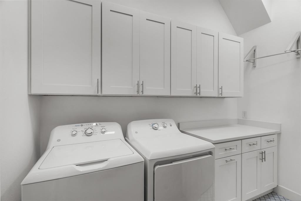 Westport Lakeview Villas - Residential