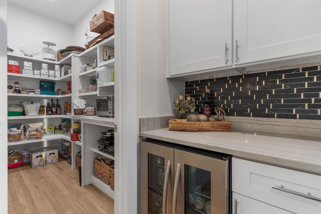 Westport Lakeview Villas - Residential