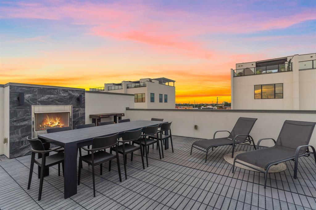 Westport Lakeview Villas - Residential