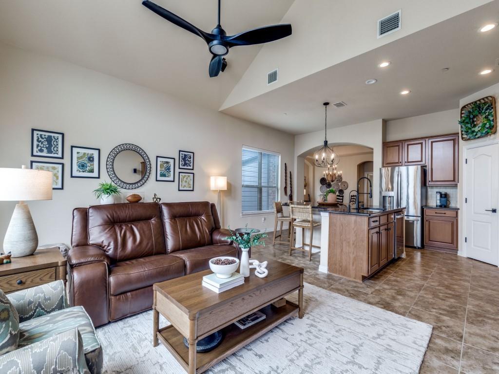 1927 Lantana Lane