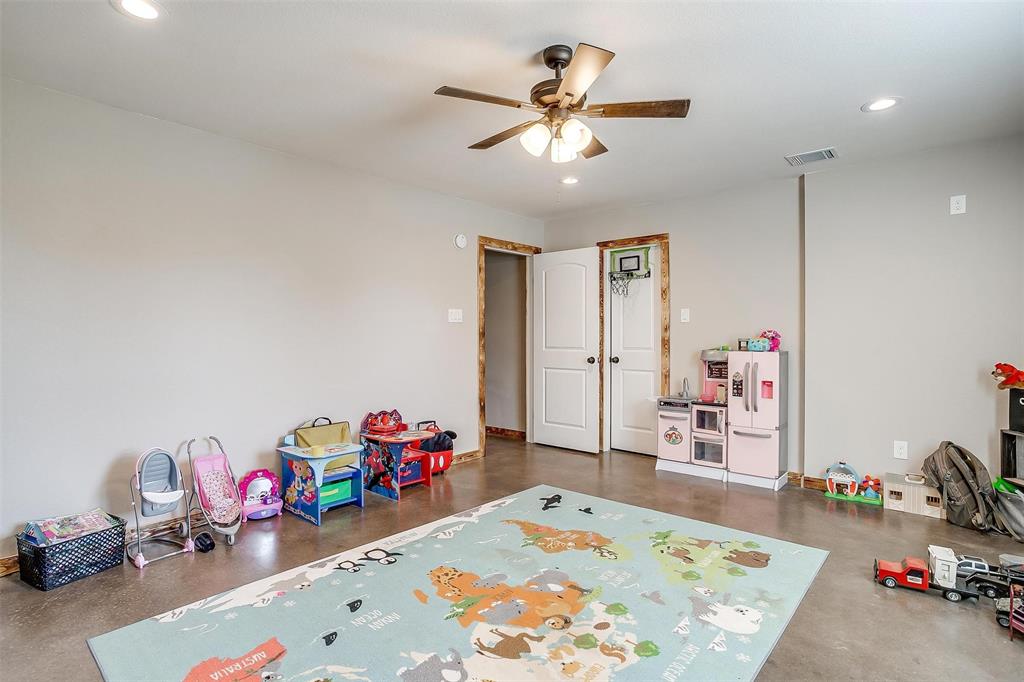 4m Land Crossing - Residential