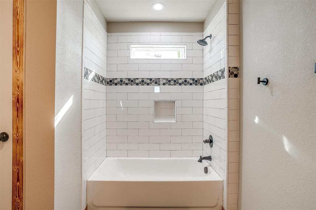 4m Land Crossing - Residential