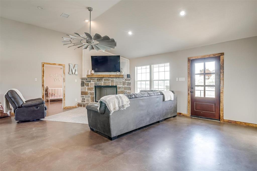 4m Land Crossing - Residential