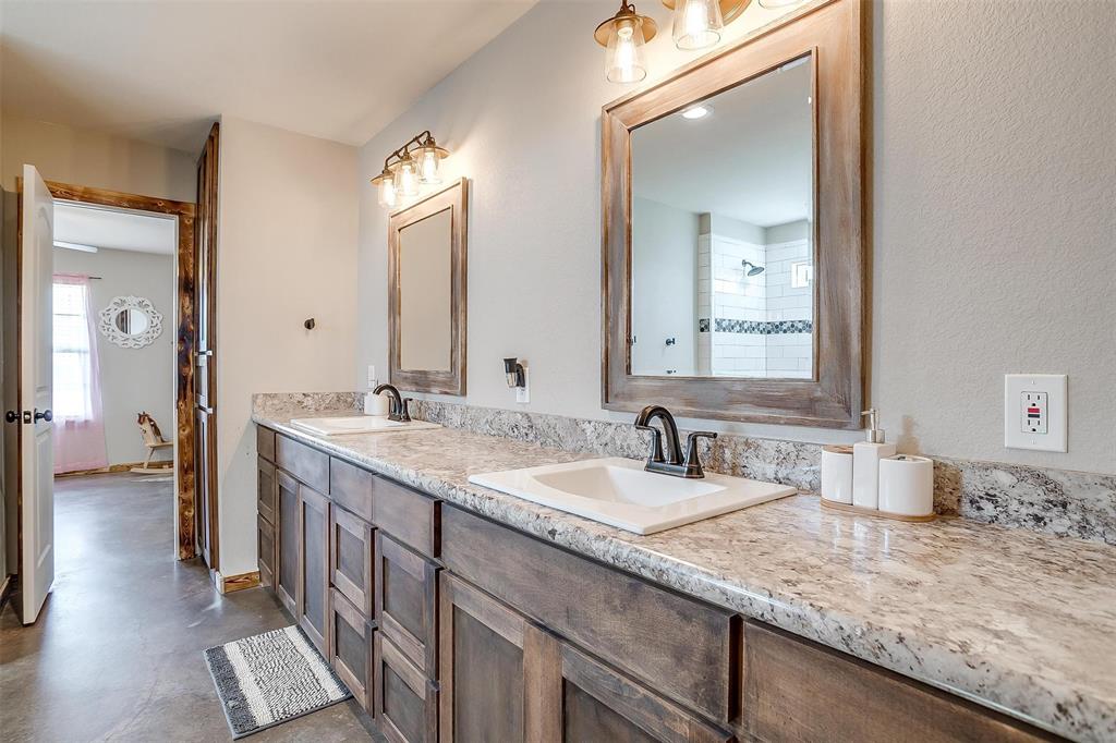 4m Land Crossing - Residential