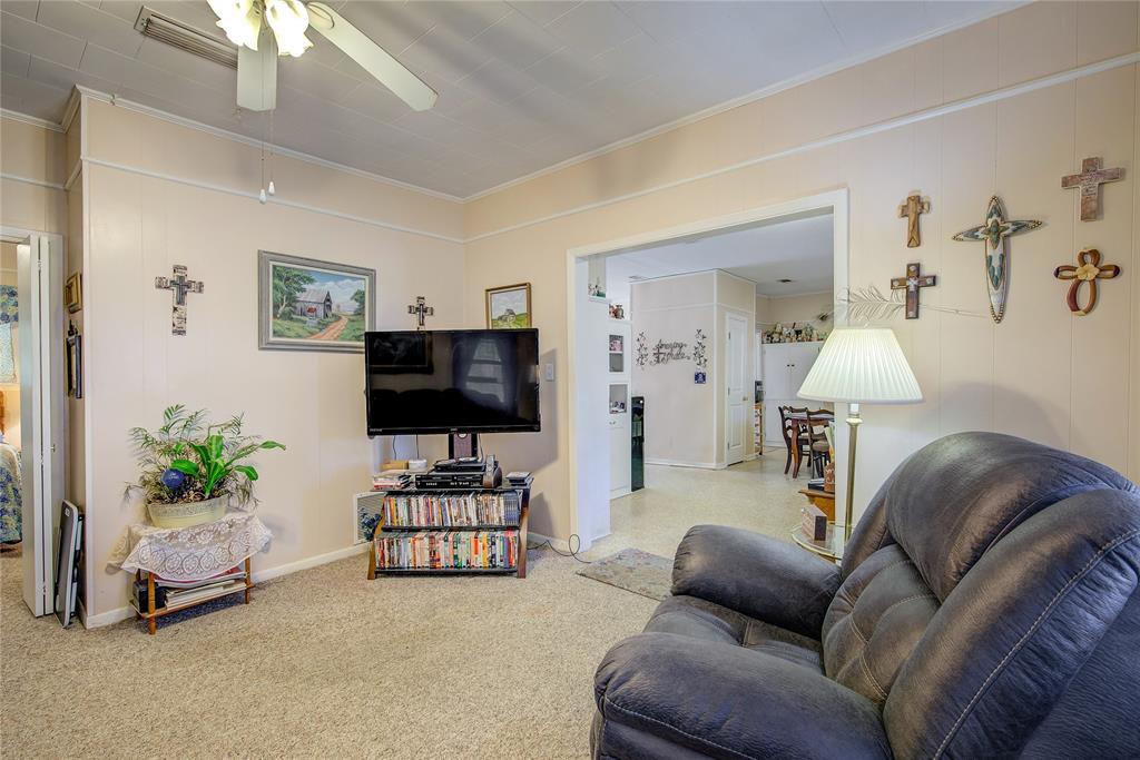 Orig Town Of Wolfe City - Residential