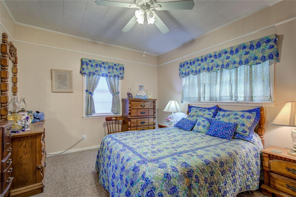 Orig Town Of Wolfe City - Residential