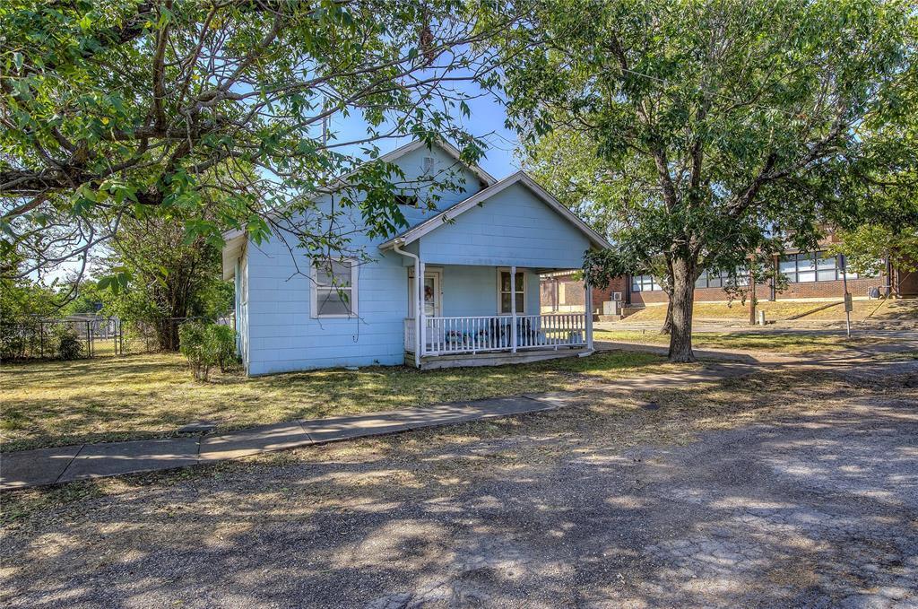 Orig Town Of Wolfe City - Residential