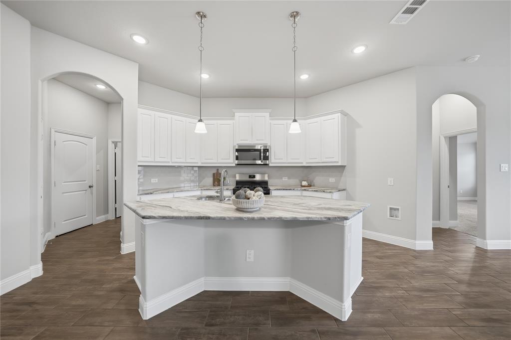 2815 Diamondback Drive