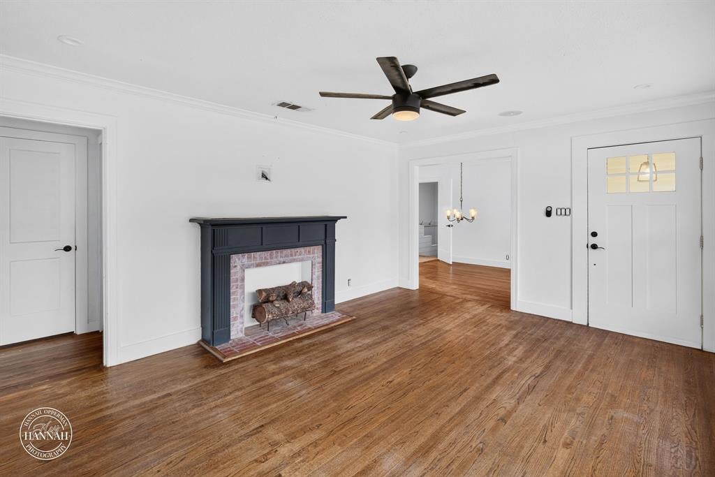 381 Albert Avenue