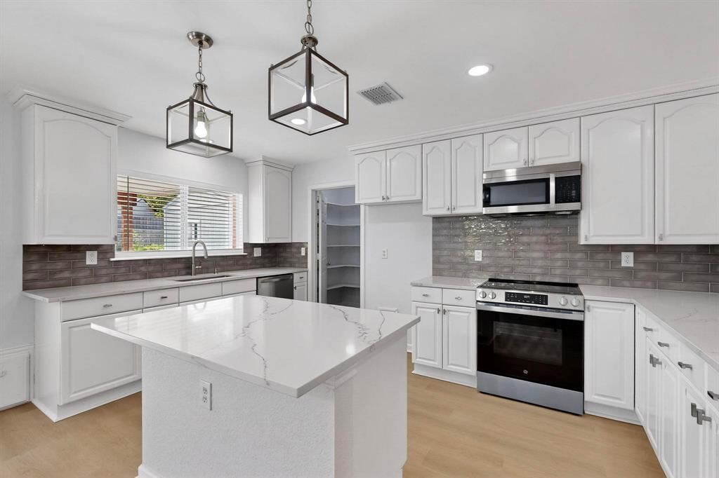 The Parks Of Hillsborough - Residential