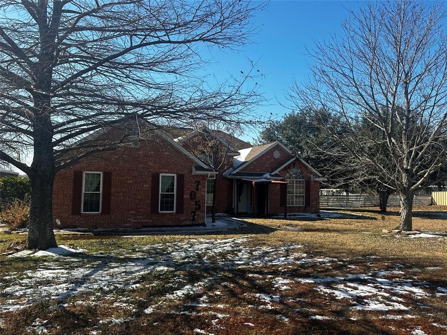 Nearly 2 acres in Kaufman! Classic 3-bedroom, 2-bath home with 1,937 sq ft featuring hardwood floors, tall ceilings, abundant natural light, built-in entertainment center, and a traditional brick fireplace. The attached garage has been converted to a heated and cooled Large bonus room, offering flexible living or recreational space. The large shop offers exceptional functionality.

Property requires foundation repairs and general TLC and is being sold AS-IS, creating a strong value-add opportunity on rare acreage. Cash conventional preferred; bring your offer.