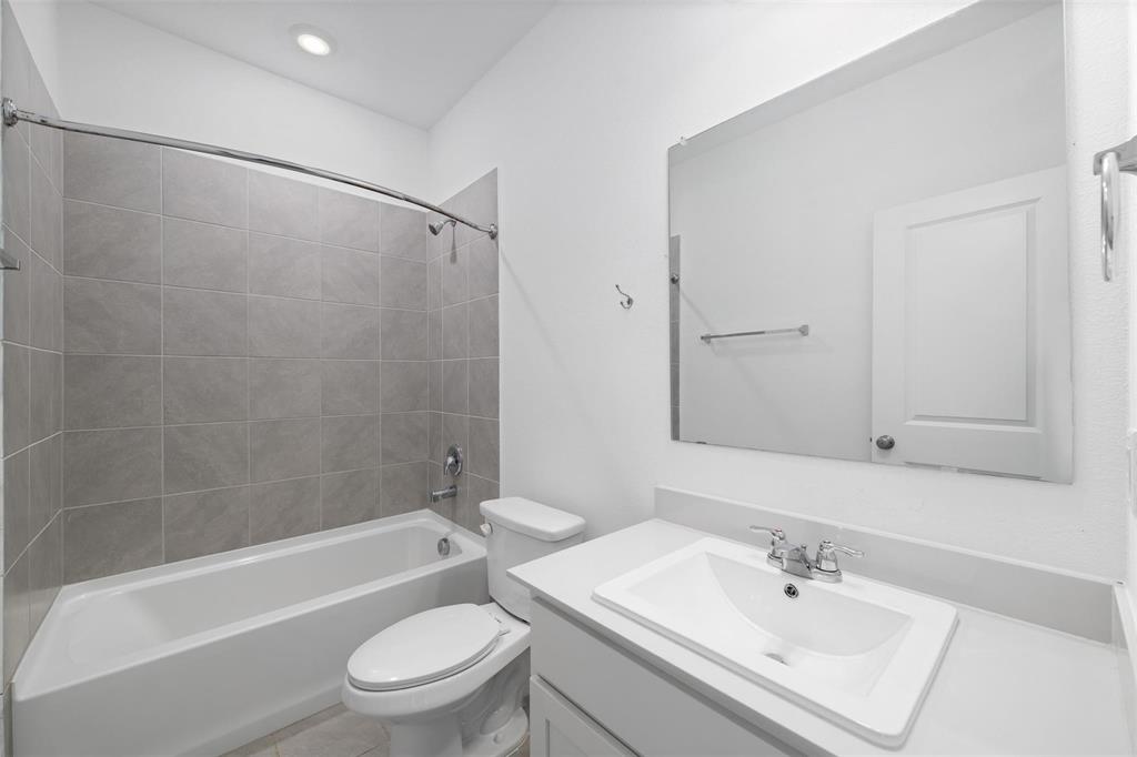 Gateway Parks Add - Residential Lease