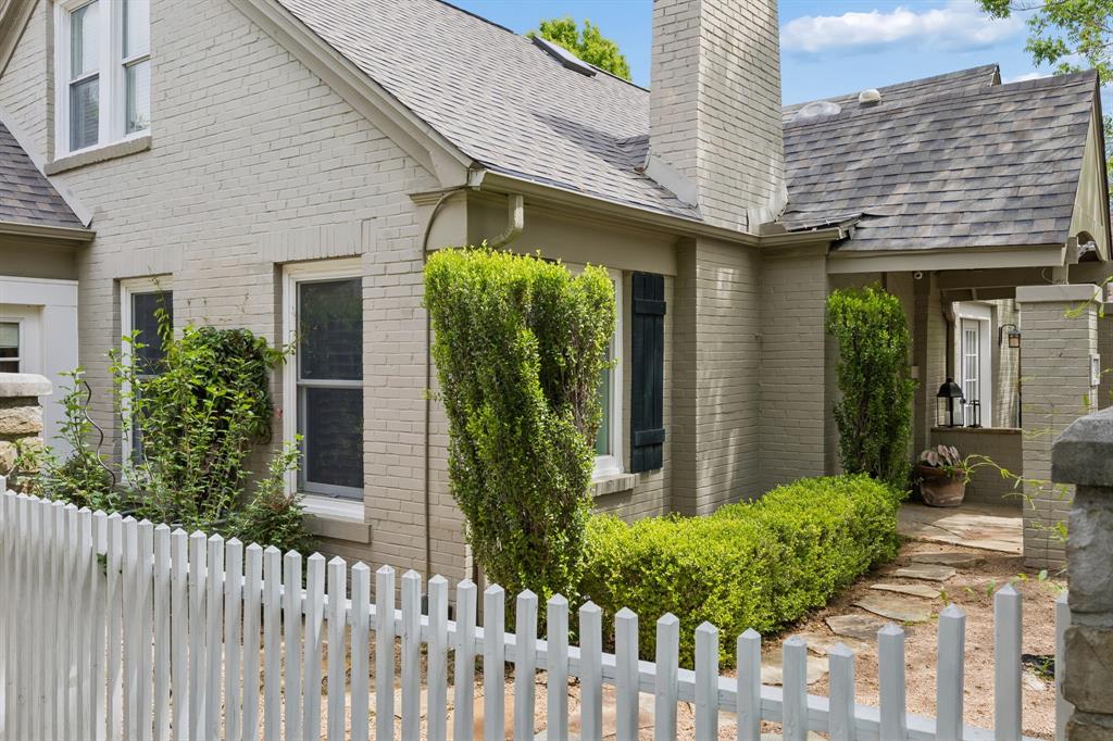 Chamberlain Arlington Heights 1st - Residential