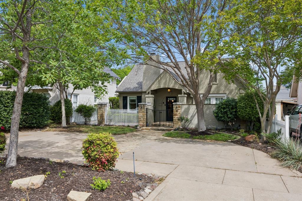Chamberlain Arlington Heights 1st - Residential